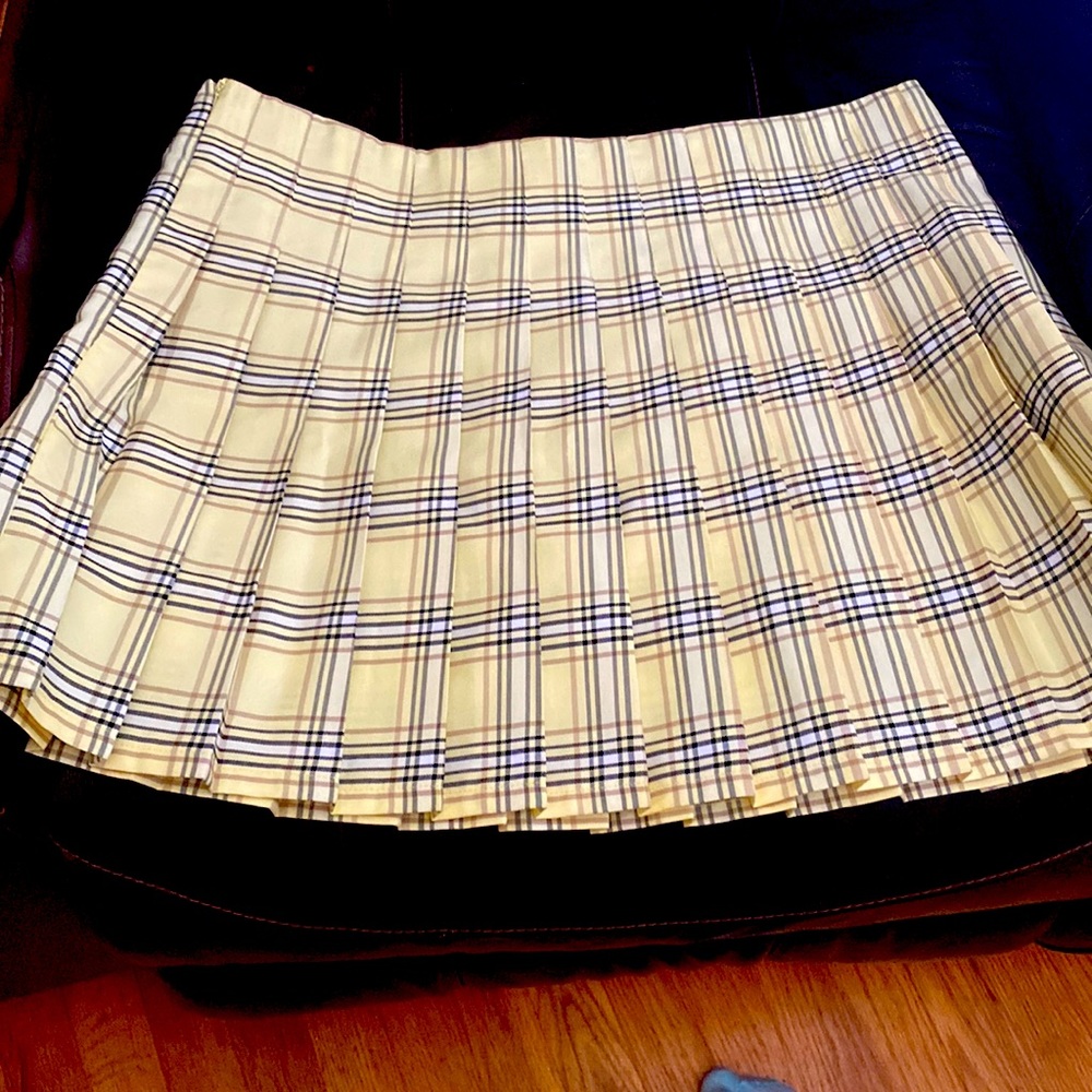 Yellow plaid pleated skirt / same thing in pink